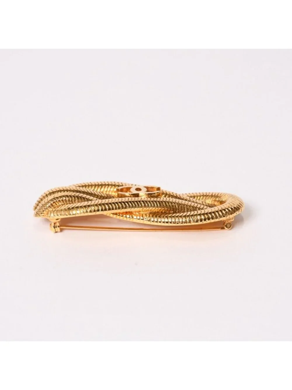 Chanel CC Logo Brooch 97 Metal Gold Rope Motif